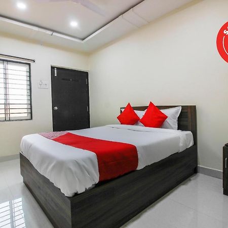 Oyo 66942 Venus Residency Otel Lalaguda Dış mekan fotoğraf