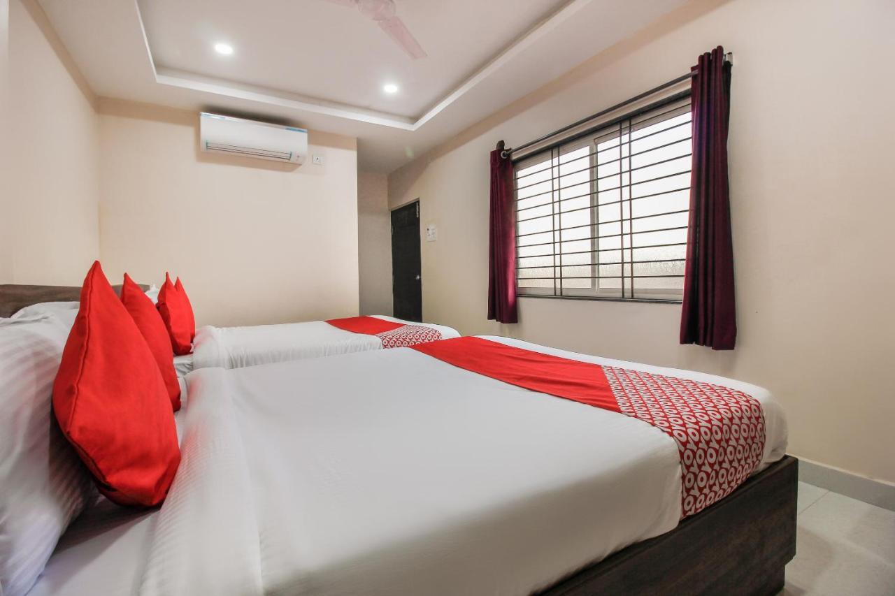 Oyo 66942 Venus Residency Otel Lalaguda Dış mekan fotoğraf