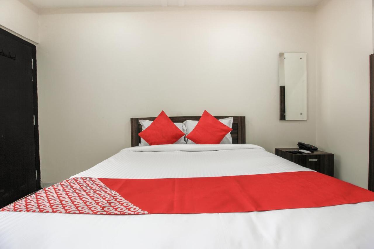 Oyo 66942 Venus Residency Otel Lalaguda Dış mekan fotoğraf
