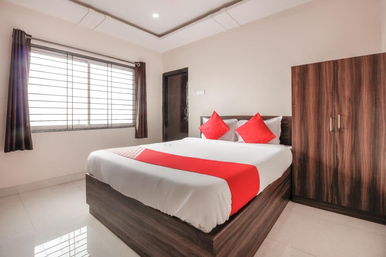 Oyo 66942 Venus Residency Otel Lalaguda Dış mekan fotoğraf