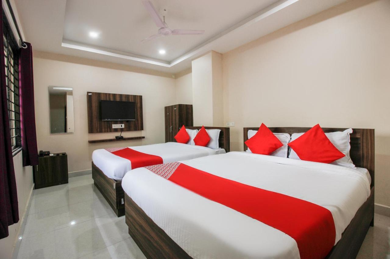 Oyo 66942 Venus Residency Otel Lalaguda Dış mekan fotoğraf