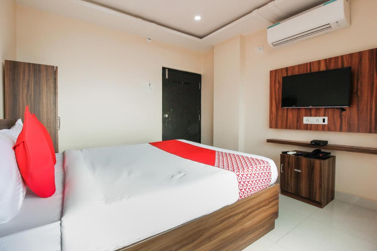 Oyo 66942 Venus Residency Otel Lalaguda Dış mekan fotoğraf